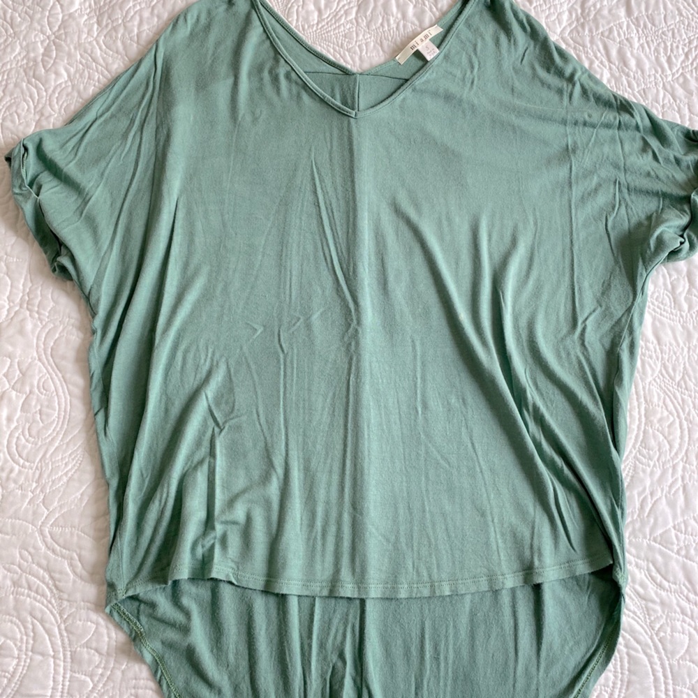 Loose green tee